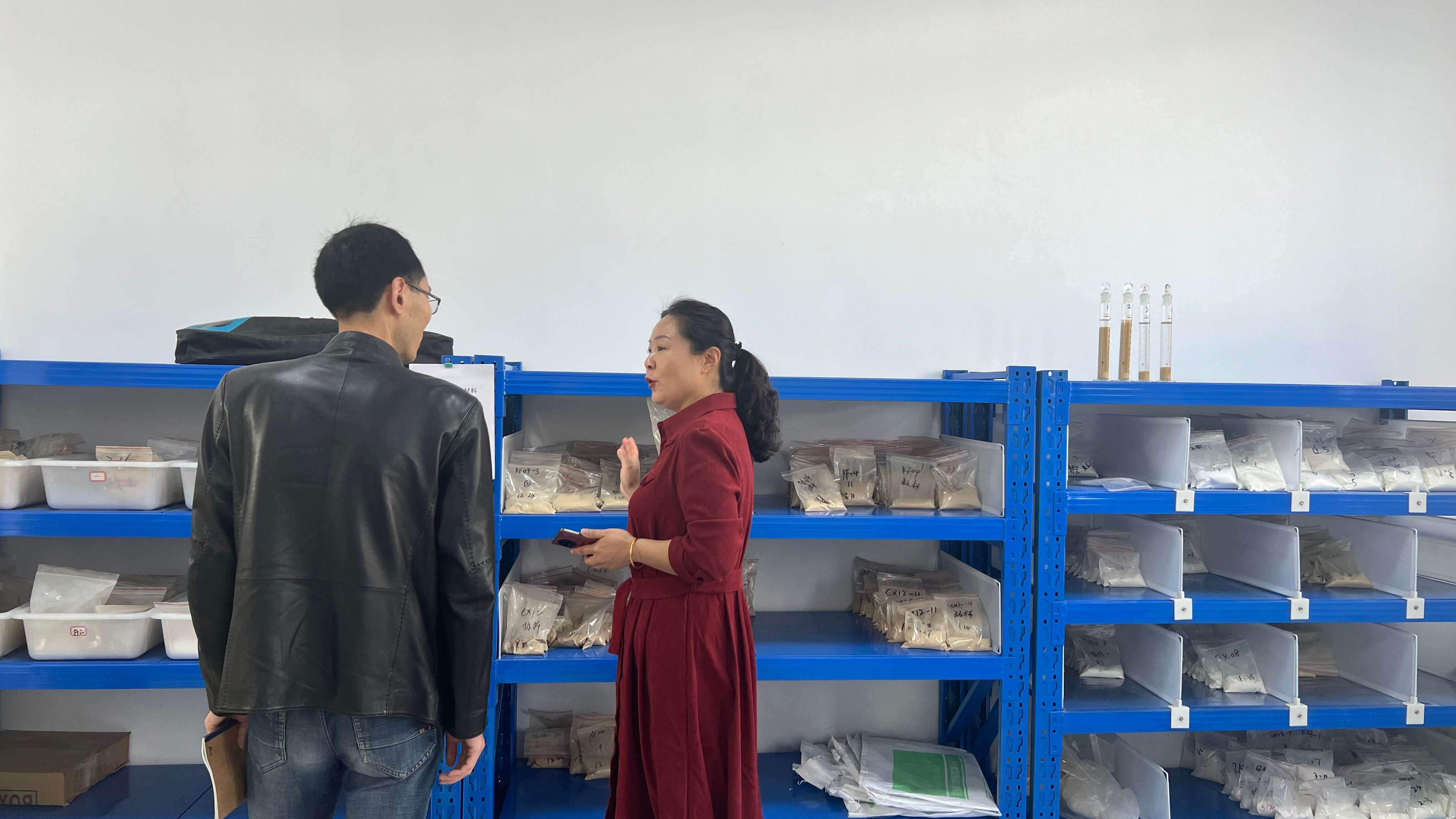 标题：热烈欢迎科技局领导莅临抖圈为du而生达州厂区指导工作   