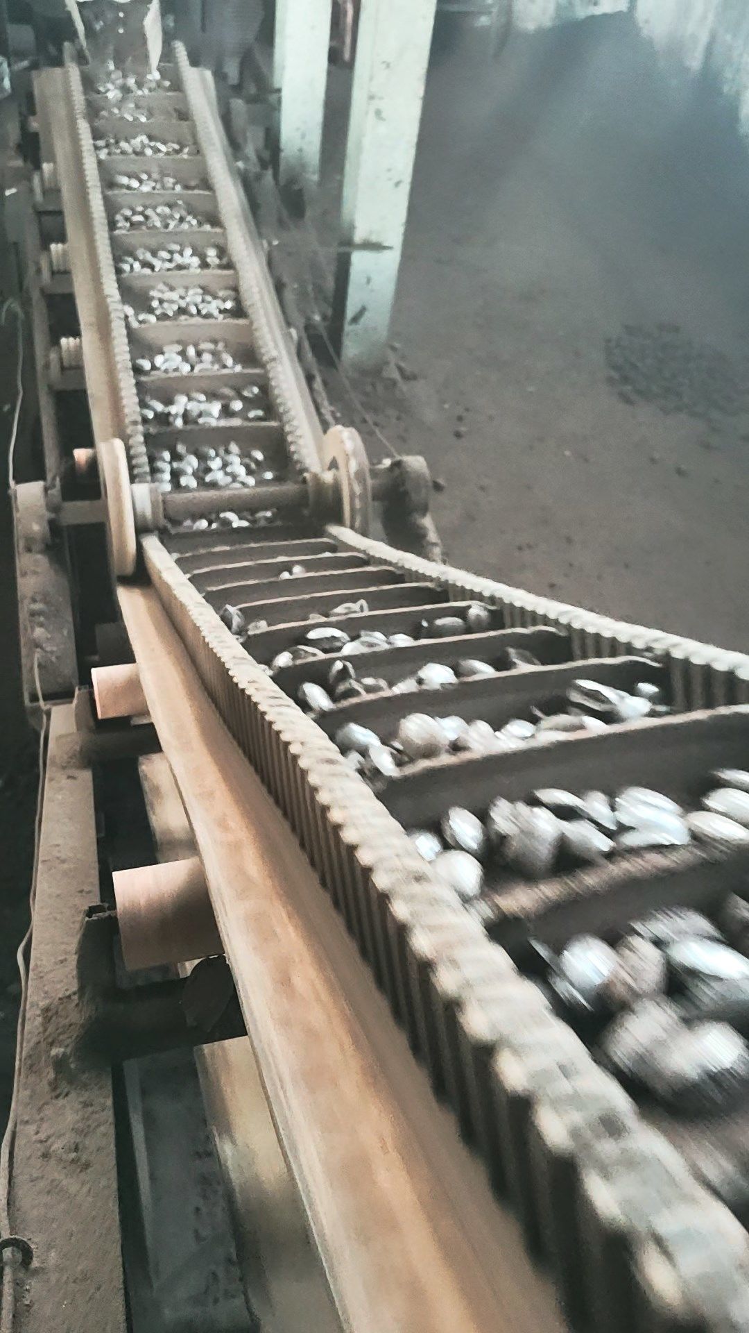 除尘灰原料含锌怎么处理